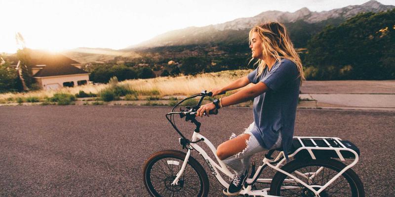 VIP秀365跨界IP合作深度解析：影视、游戏、音乐联动的娱乐互动新范式